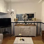 Monsieur Claude - Wohnen In Einer Historischen Apartamento