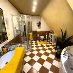 Apartamento Monsieur Claude - Wohnen In Einer Historischen *