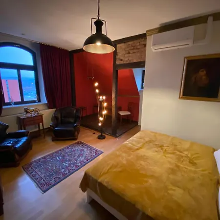 Monsieur Claude - Wohnen In Einer Historischen Appartement Suhl