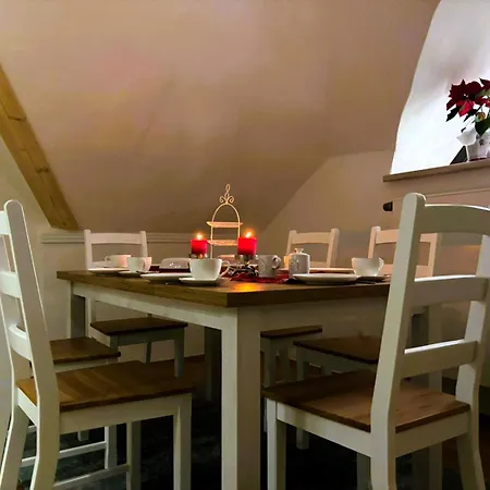 Apartment Monsieur Claude - Wohnen In Einer Historischen Suhl