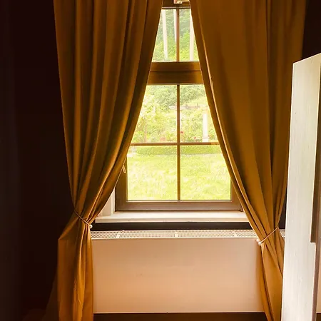 Apartment Monsieur Claude - Wohnen In Einer Historischen