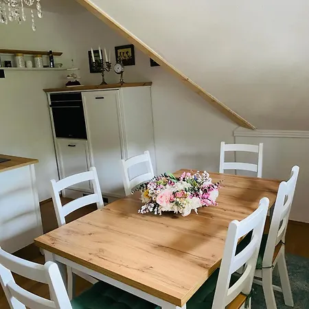 Apartment Monsieur Claude - Wohnen In Einer Historischen *