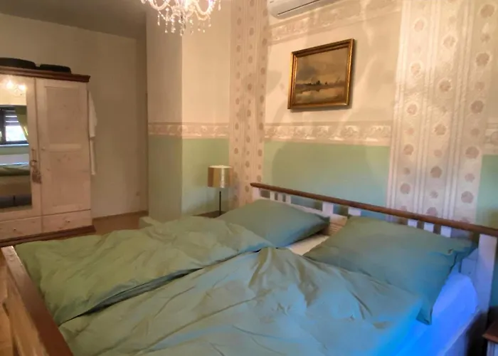 Monsieur Claude - Wohnen In Einer Historischen Appartement *