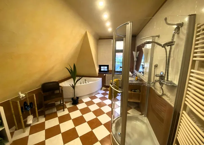 Monsieur Claude - Wohnen In Einer Historischen *